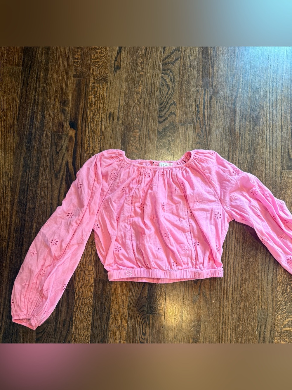 Velvet by Graham and Spencer Pink Eyelet top sz M